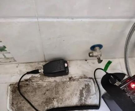 筠连屋顶漏水维修公司分享下卫生间漏水的危害及解决方法